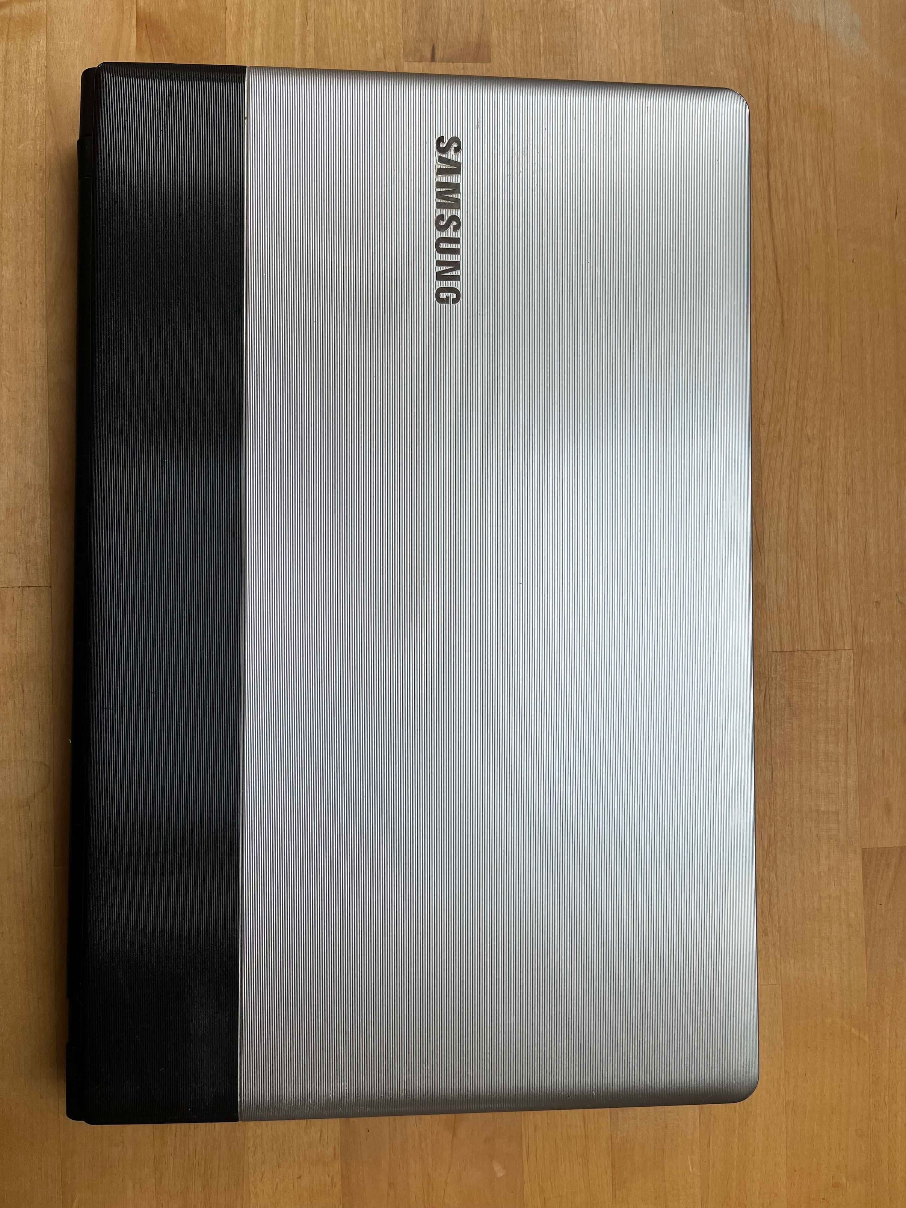 Samsung NP300E5A laptop