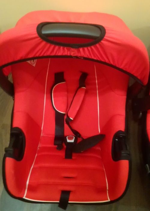 Fotelik nosidełko dla niemowląt Ferrari