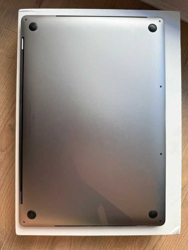 Macbook Pro 16" 2019 i7/512/16 Space Gray