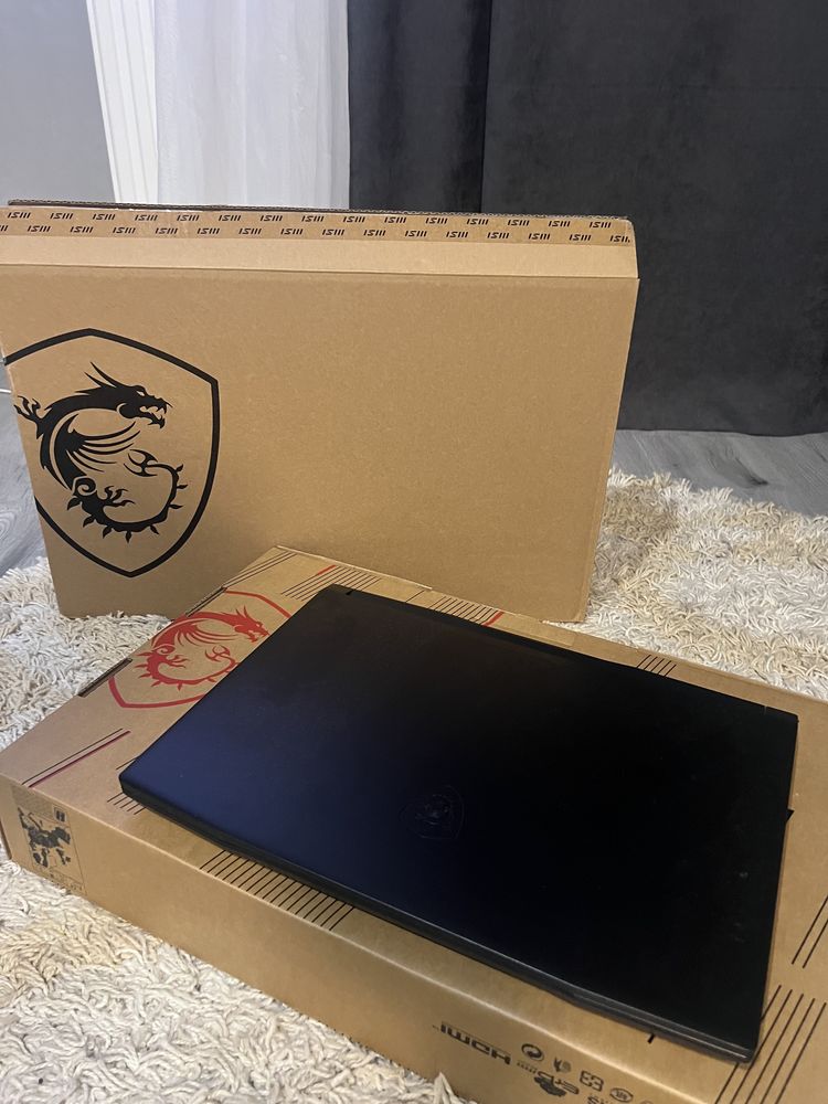Ноутбук MSI Katana GF66 17.3