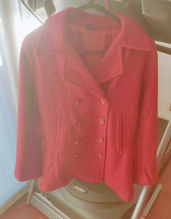 Casaco vermelho como novo,,Capa ver novo em baleado fato como novo