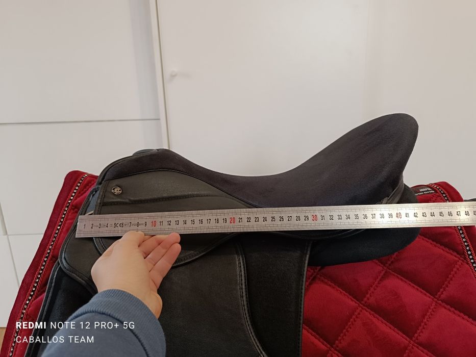 17 cali łek 31 siodło wszechstronne Thorowgood Gryfin Id.136