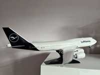 Model samolotu Boeing 747-800 Lufthansa