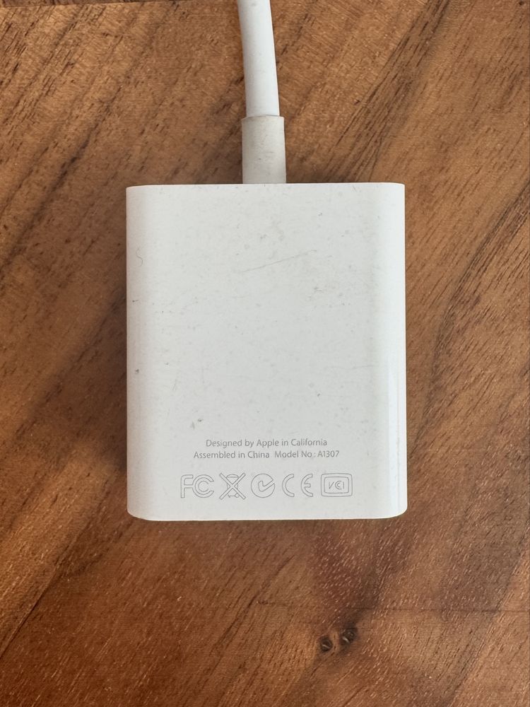 Oryginalny adapter/przejściówka Apple Mini DisplayPort – VGA
