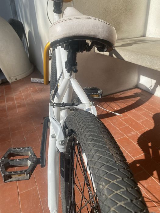 Bicicleta Bmx coluer skullman