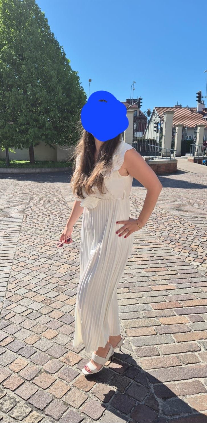 Kombinezon biały elegancki wizytowy jak nowy L
