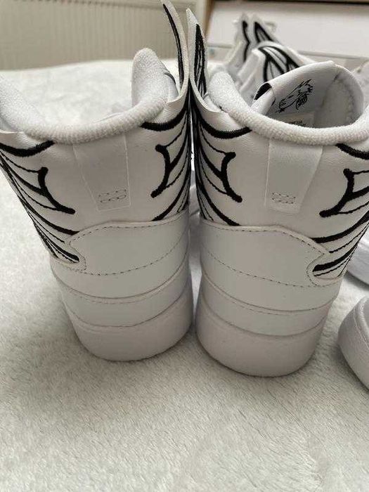 Чоловічі кросівки Adidas Jeremy Scott Wings 4.0 (читайте опис)
