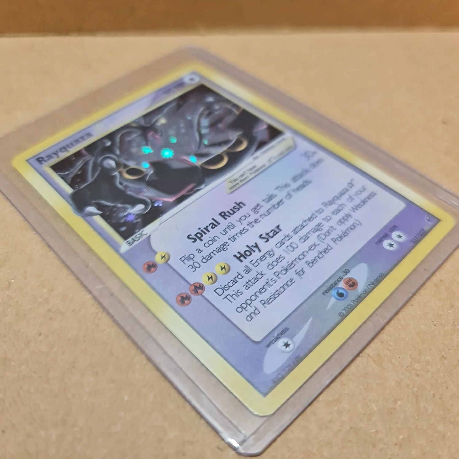 Carta Pokémon Rayquaza [Gold Star] 107/107 - Capa Protetora Incluída