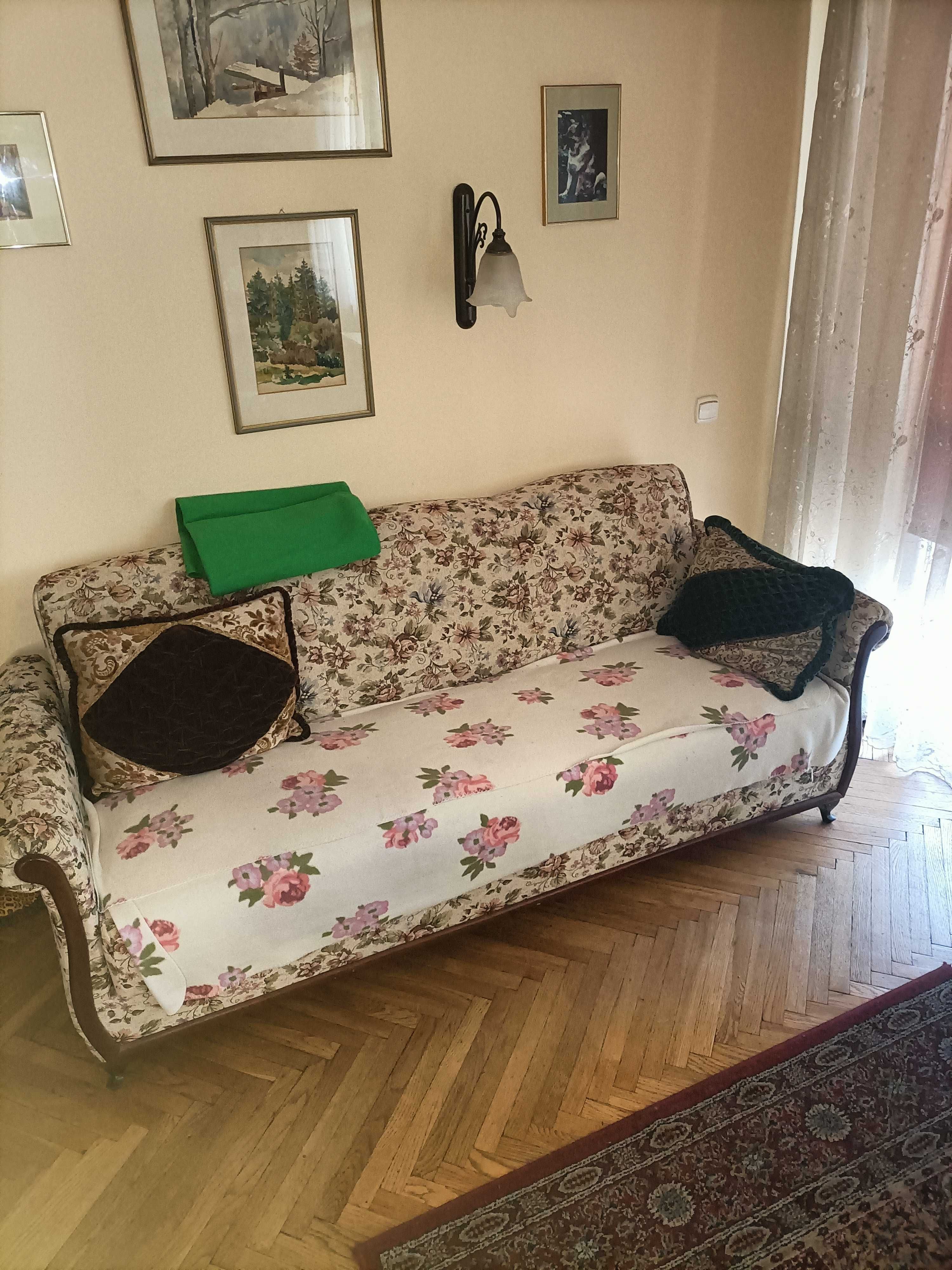 komplet mebli w bardzo dobrym stanie