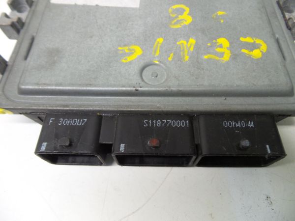 Centralina motor / ECU RENAULT Scénic II (JM0/1_)