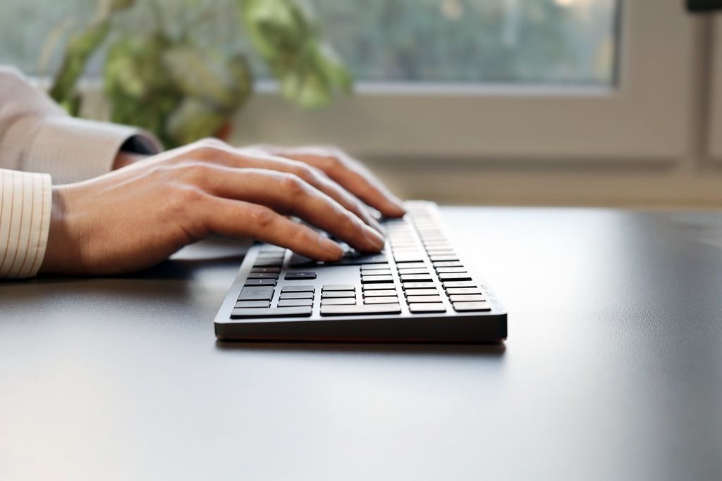 Klawiatura Speedlink LEVIA – bezprzewodowa klawiatura Bluetooth QWERTZ
