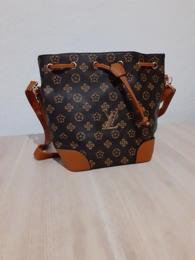 Mala Louis Vuitton Nova