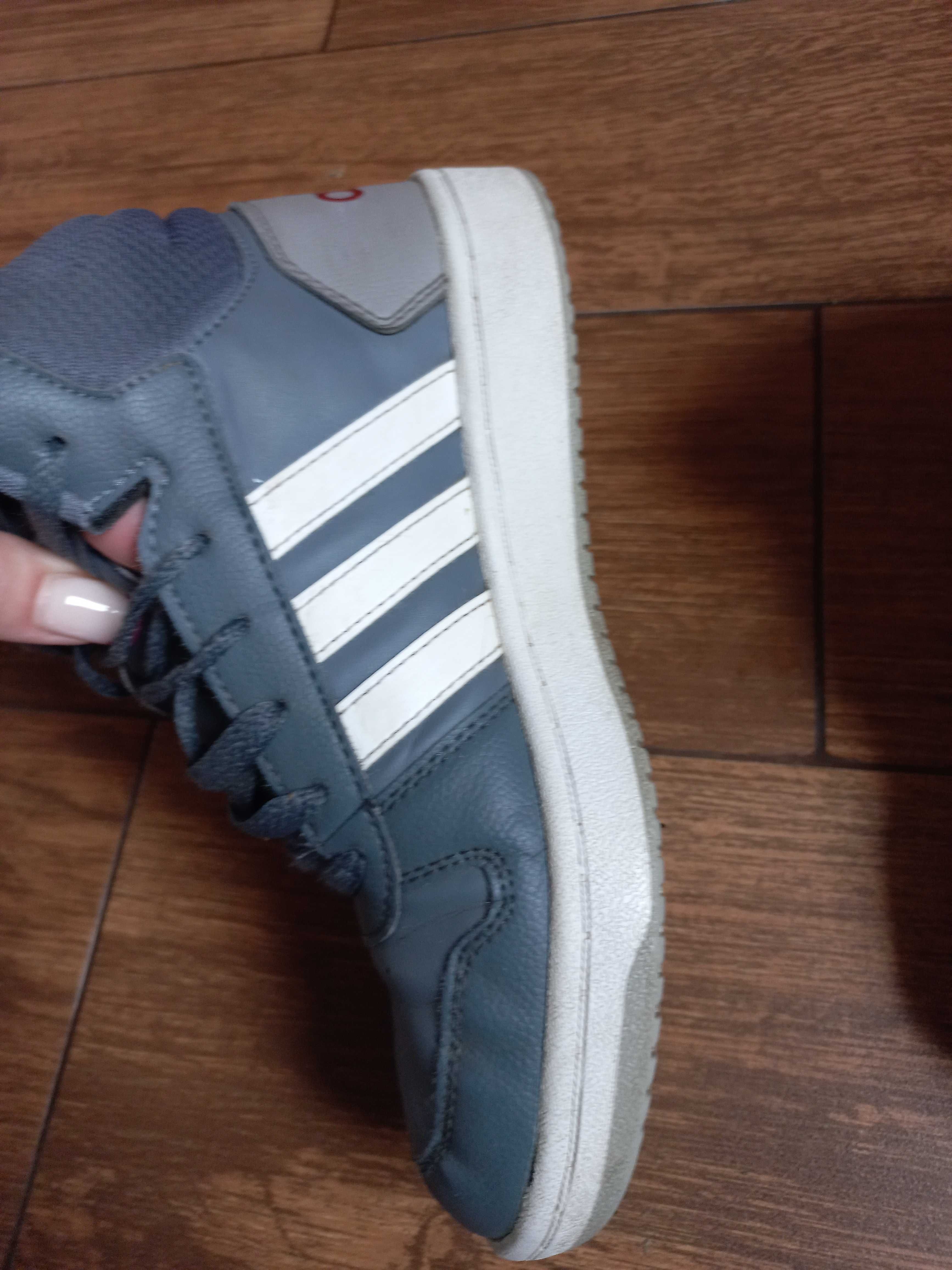 Buty adidas dla chłopaka  roz 36