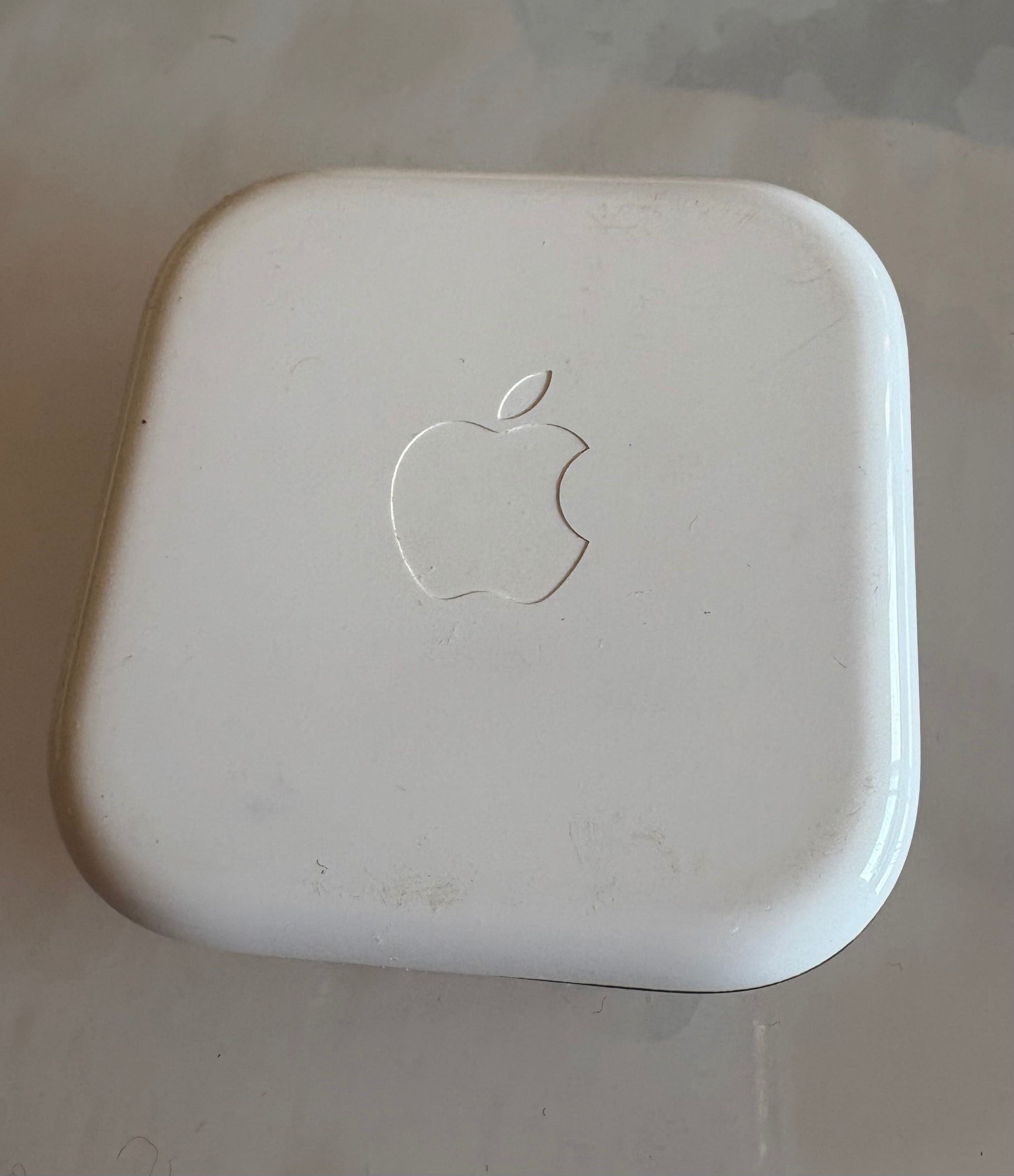 EarPods Apple com conector Lightning (até iPhone 13) - COMO NOVOS !