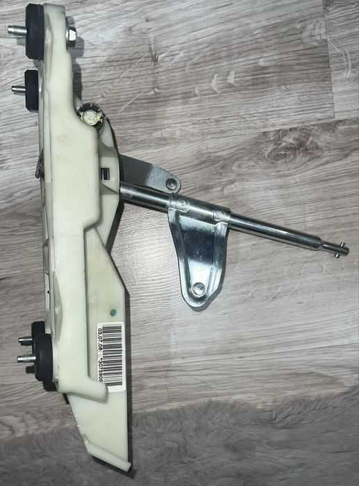 Куліса МКПП на Volvo S40,V50 (*30759098)Вольво с40,в50.