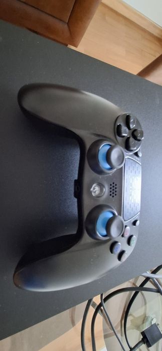 Vendo Ps4 usada bom estado