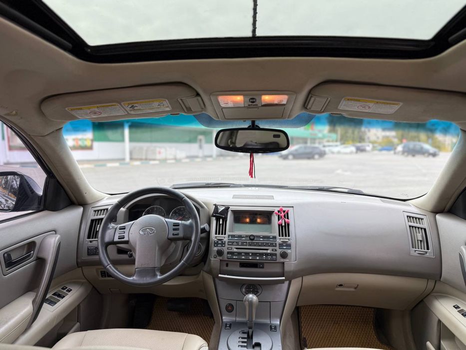 Продам Infiniti FX35