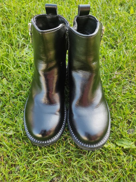 Демісезонні черевики для дівчинки