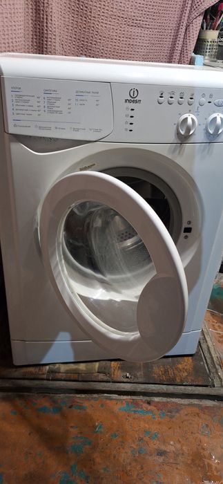 Стиральная машина indesit wisl 92