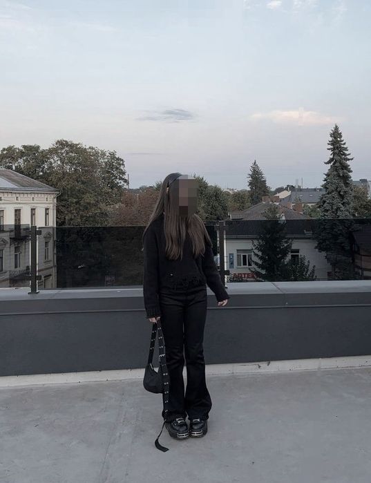 джинси кльош чорні