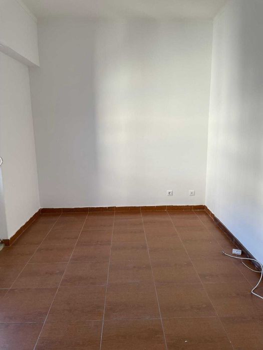 Arrendamento – Apartamento T1 convertido em T2