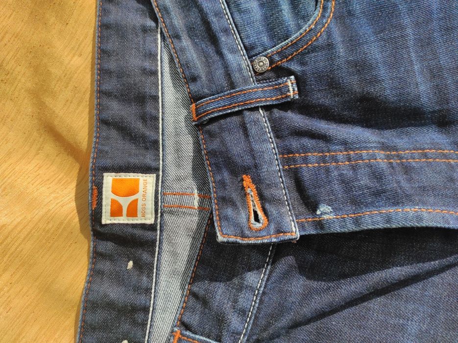 311. Spodnie jeansy Boss Orange W36L32 pas 90cm