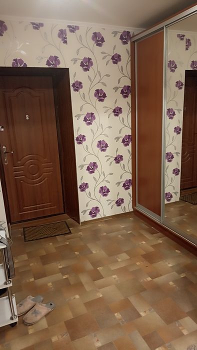 Здається 2-х км.кв центр 14 поверхівка