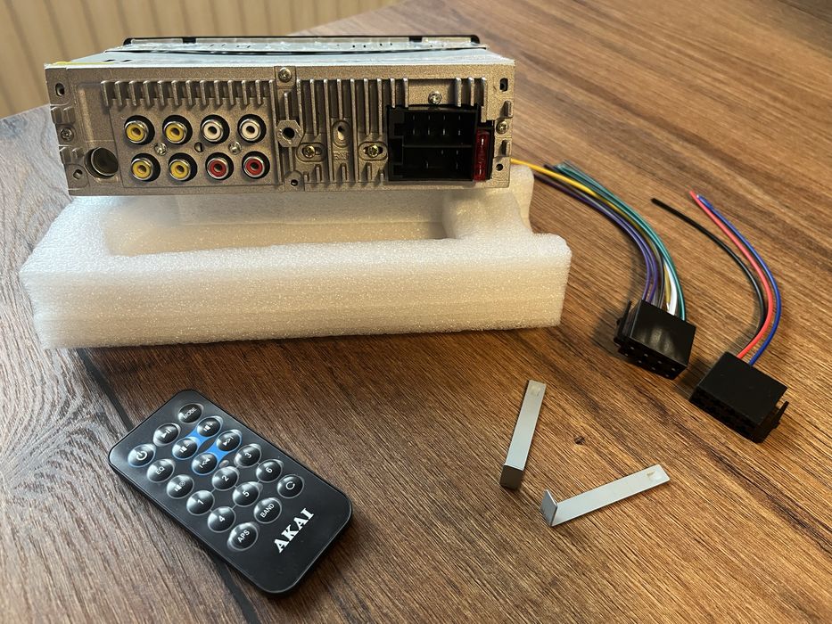 Radio samochodowe AKAI CA015A-4108S Bluetooth Pilot