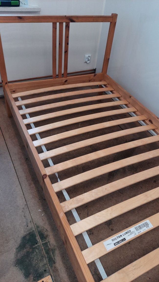 Rama łóżka Ikea 90x200