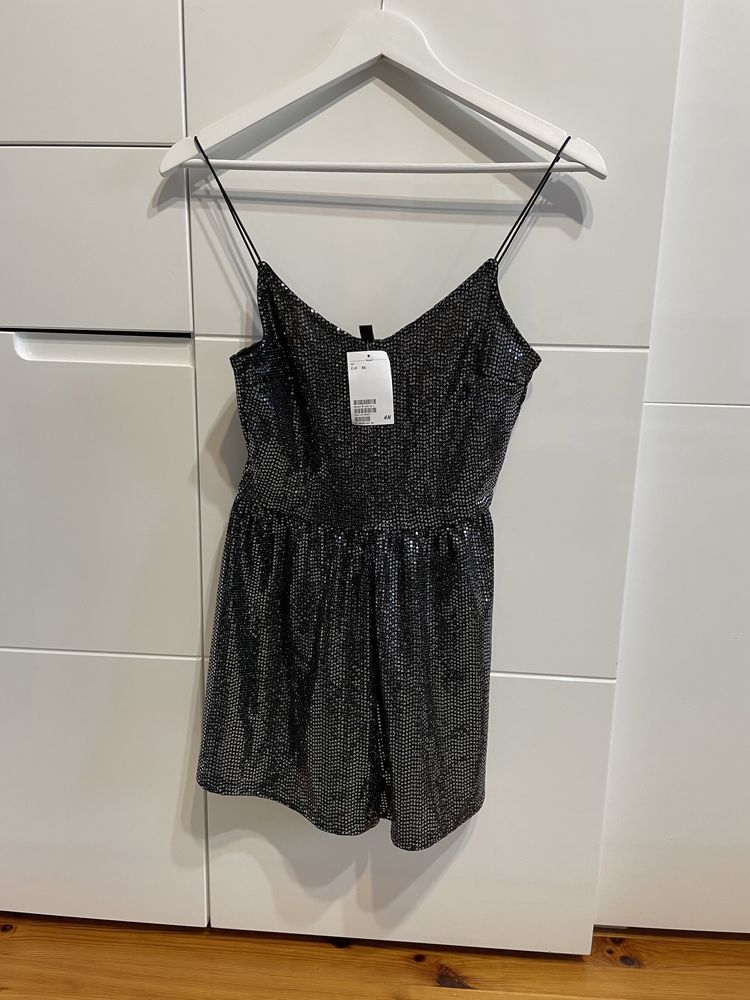 Krótki kombinezon z cekinami H&M 34