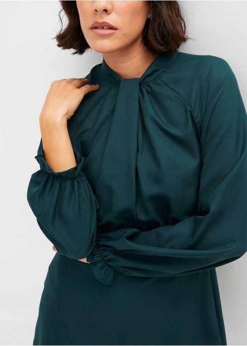 B.P.C sukienka ciemnozielona efektowna r.38