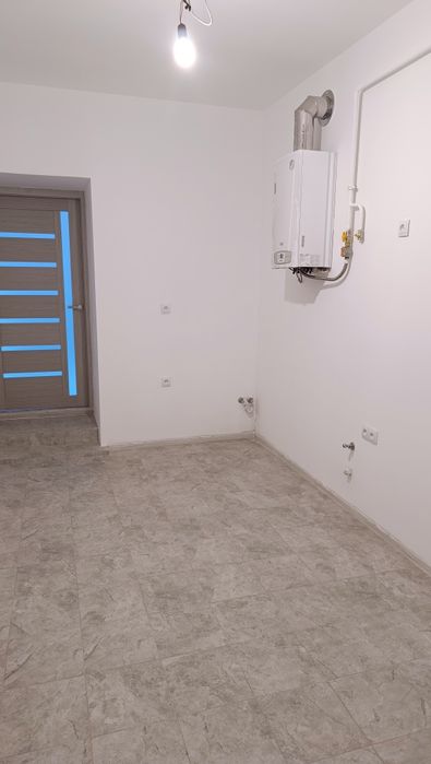 Продається 3 км квартира з капітальним ремонтом в центрі