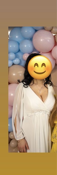 Белое платье , с легким голубым оттенком