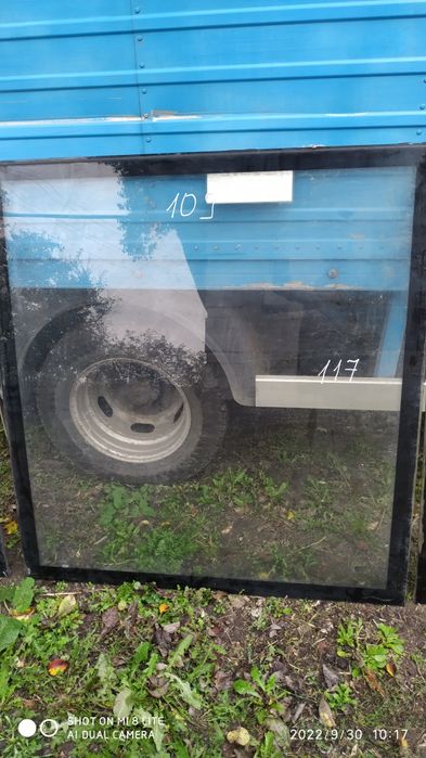 Стекла автобусні