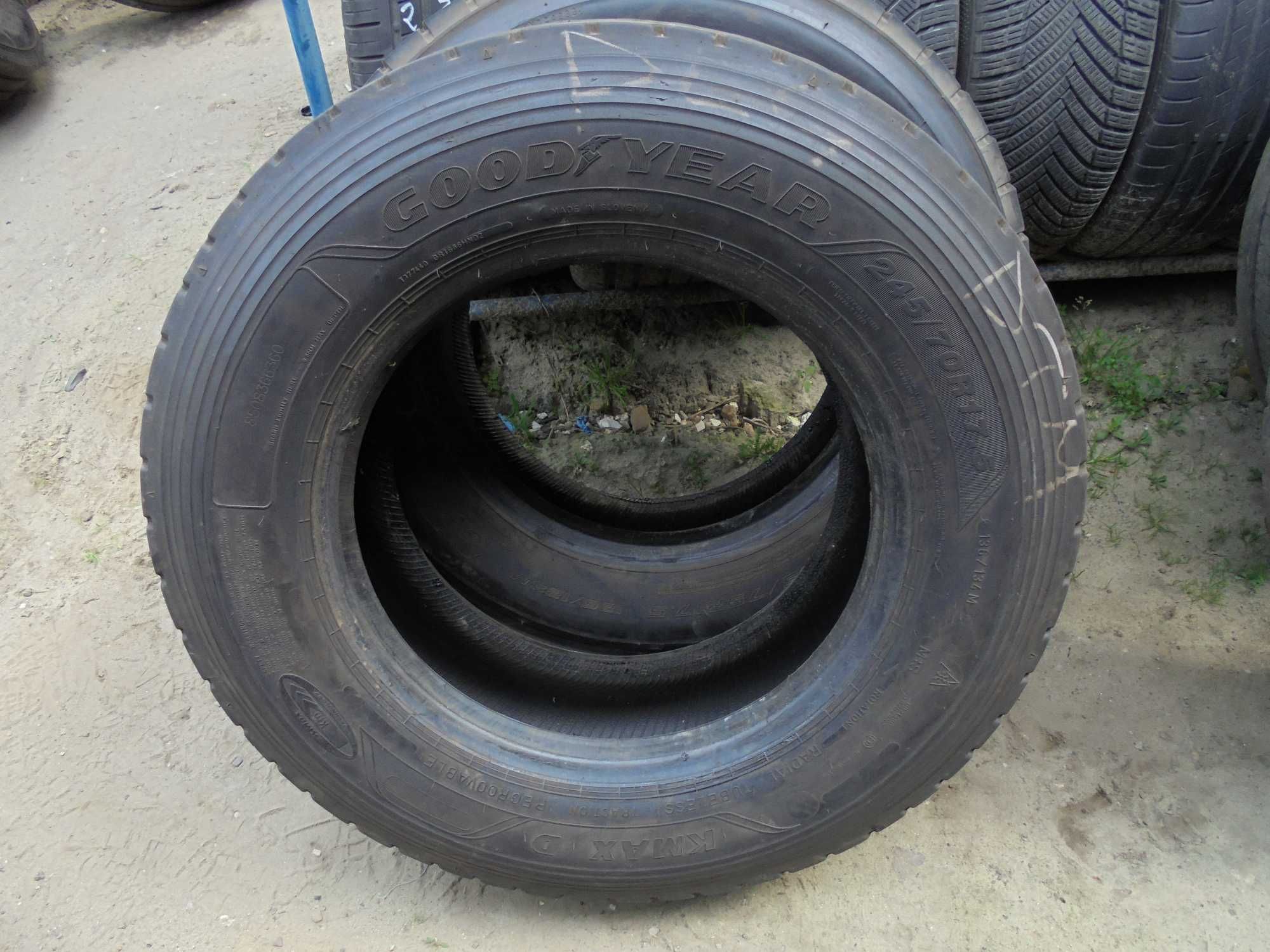 Opona 245/70R17.5 Goodyear KMAX D (500 netto)