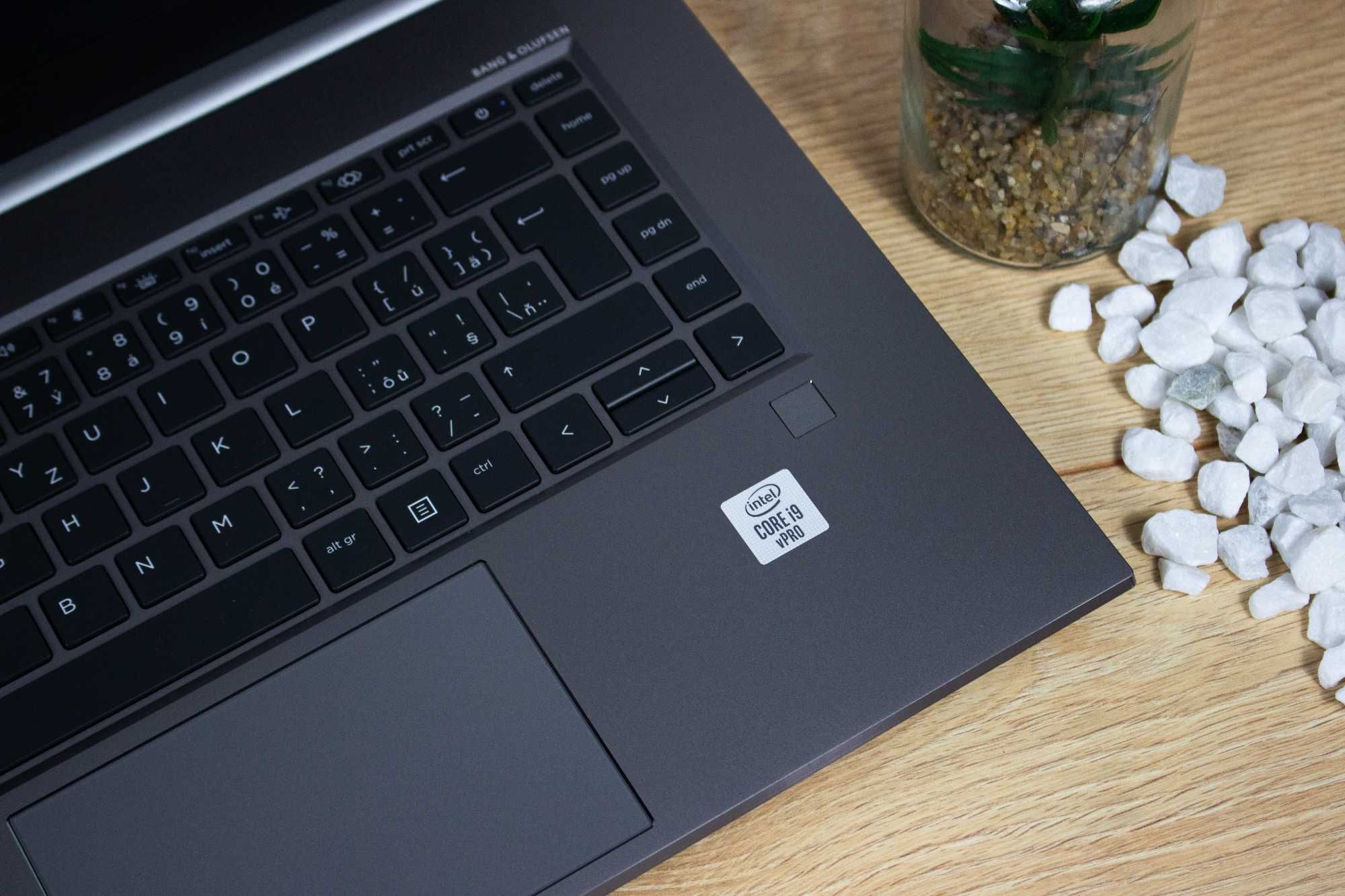 Laptop HP ZBook Studio G8 | i9 - 11950H | Nvidia RTX A2000 | 32 GB RAM