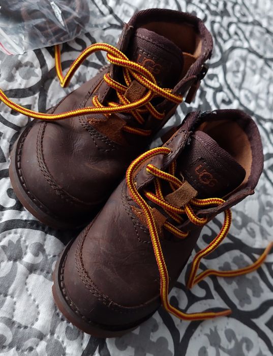 Buty chłopięce r.22 UGG Śniegowce/trapery