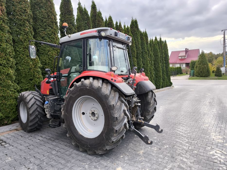 Massey Ferguson 5713 S