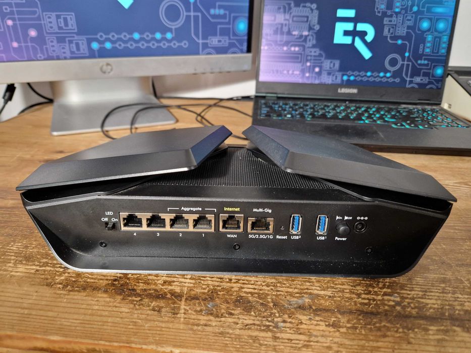 Router Netgear Nighthawk AX12 802.11ac (Wi-Fi 5) (4701)