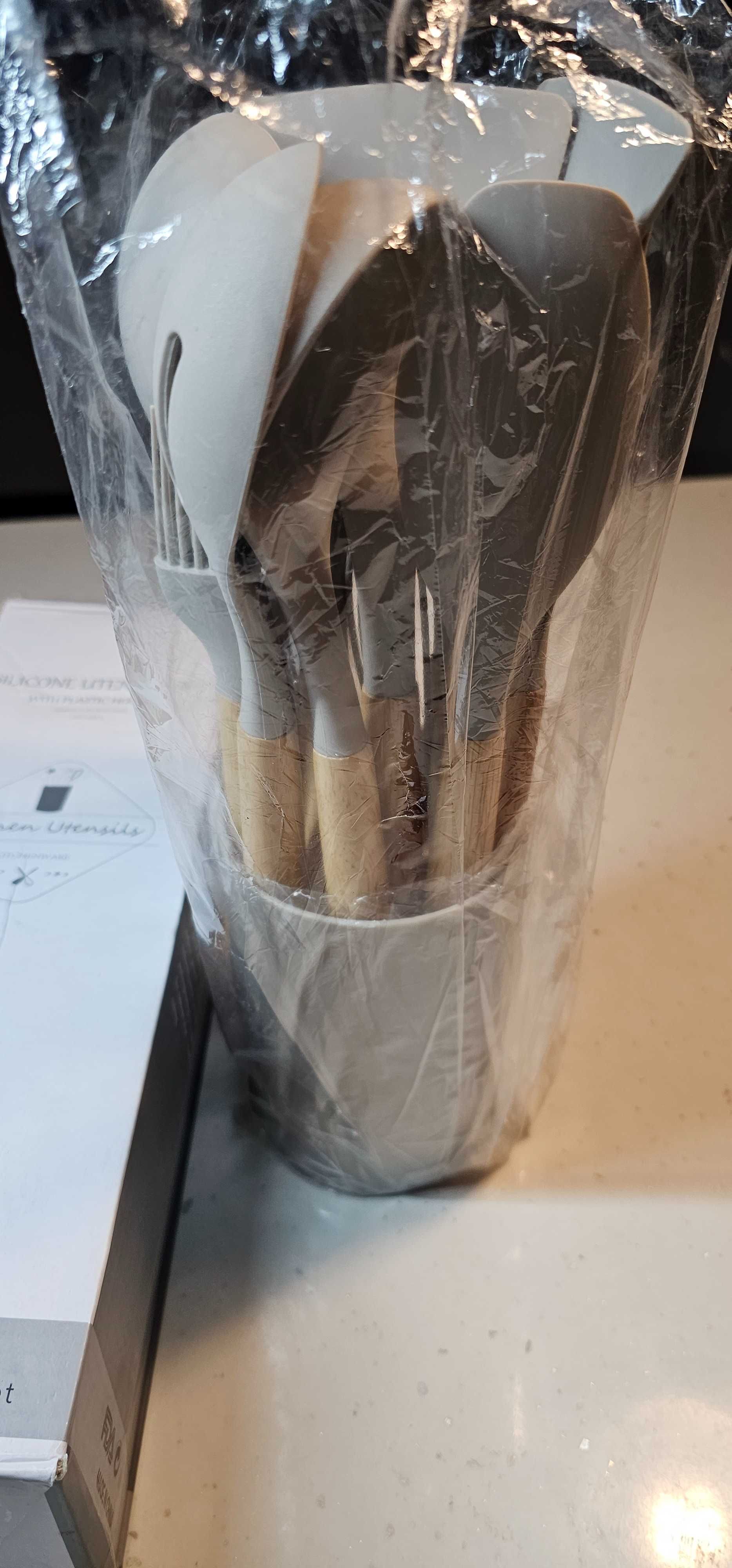 Zestaw przyborów kuchennych 11 SILIKONOWYCH