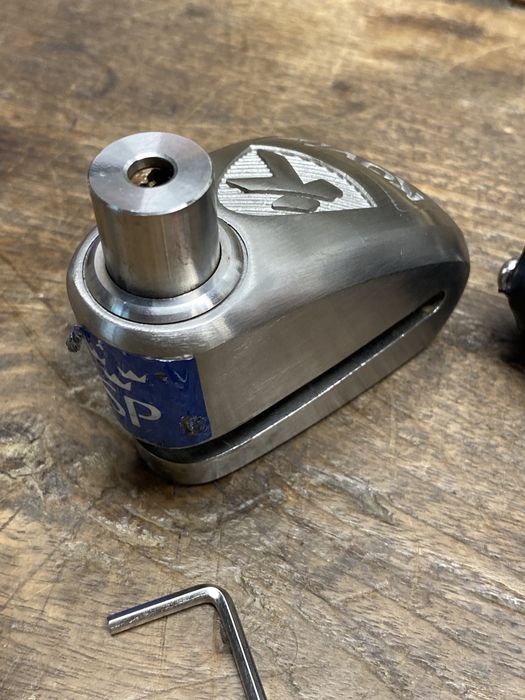 Alarme de Disco Kovix KAL 14mm mais suporte mais ficha USB