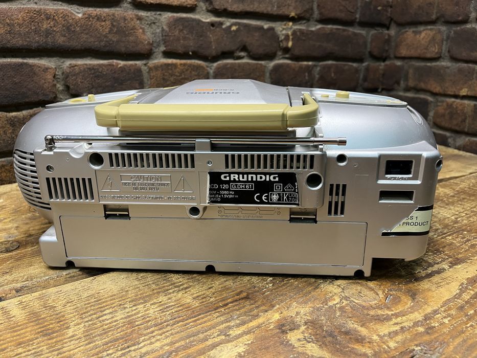 Radio-magnetofon GRUNDIG K RSC 120