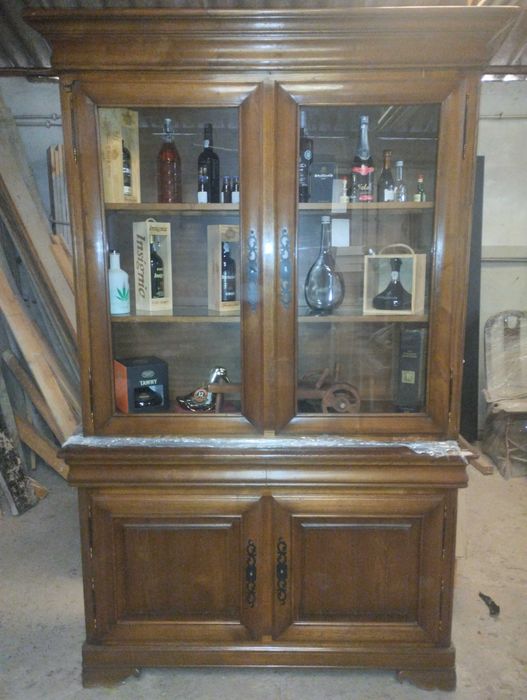 Movel e mesa de sala