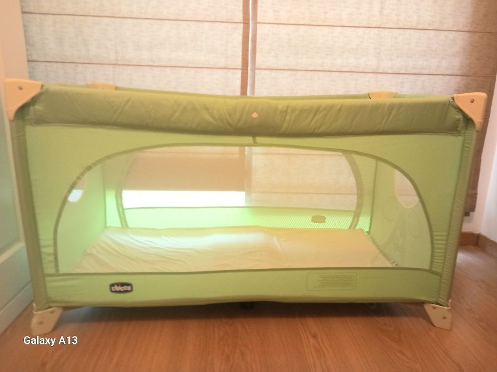 Cama de viagem  da CHICCO