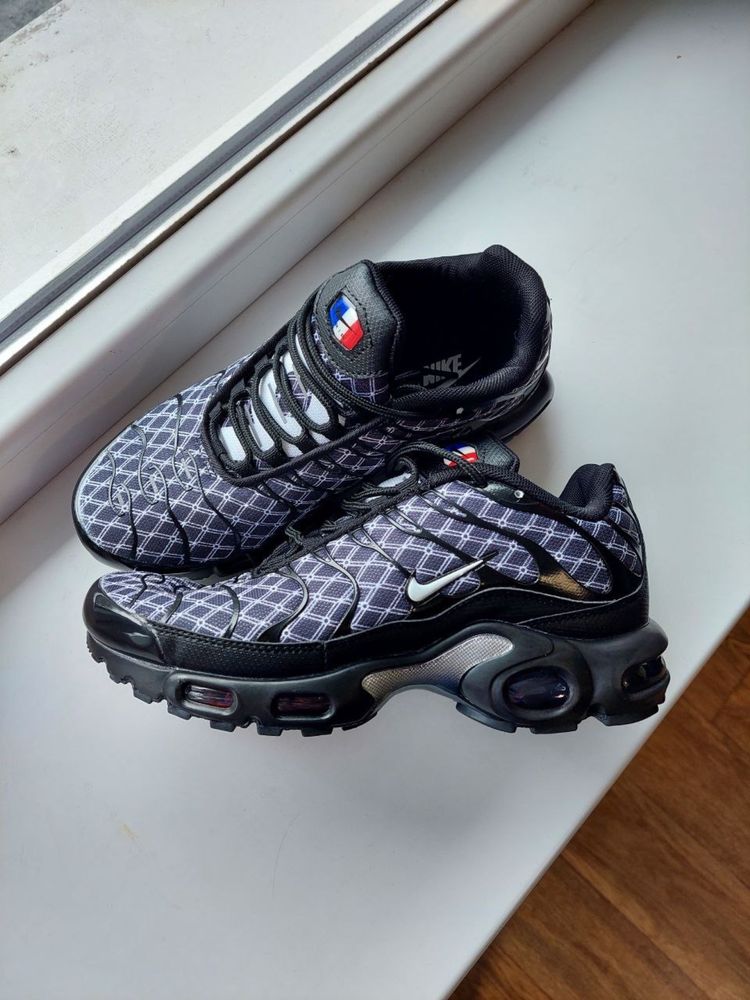 Кроссовки Nike Air Max TN Terrackape Plus black white