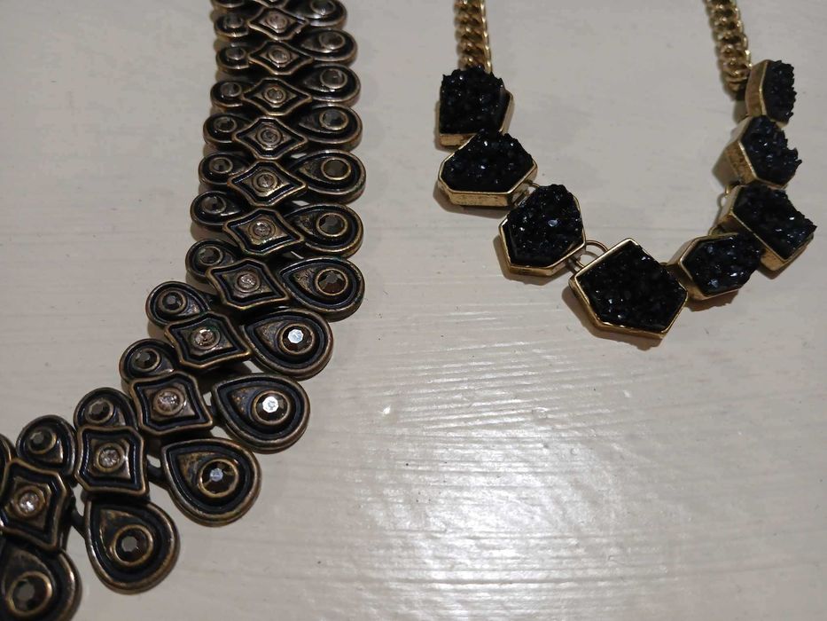 Colares e pulseira