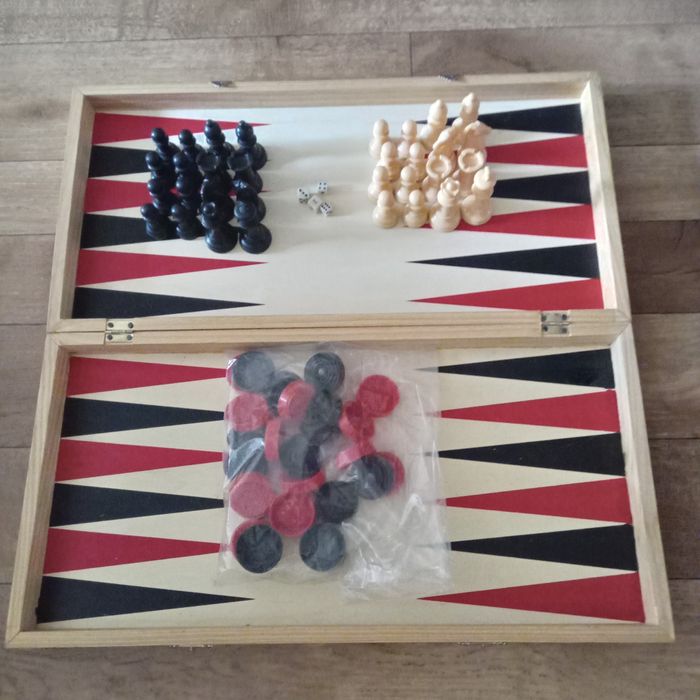 Шахматы,шашки нарды 3 в 1  , лото СССР, доска большая 51х51