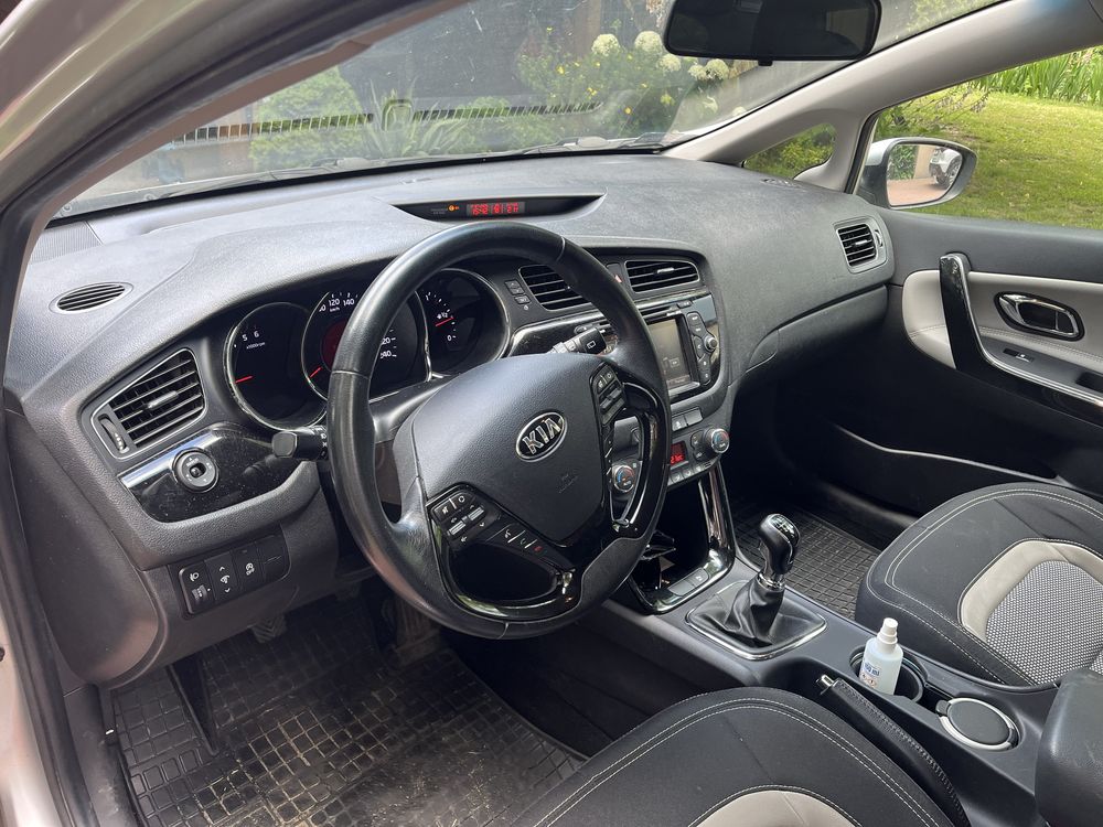 Kia Ceed 1.6 crdi od pierwszego wlasciciela