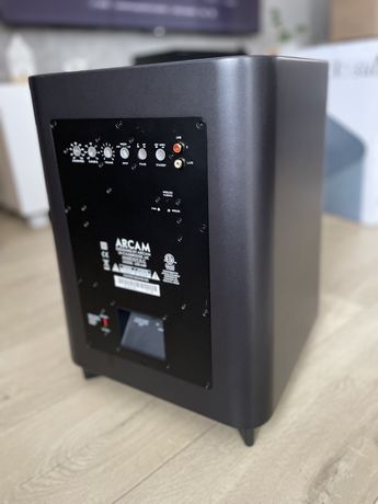 Arcam aktywny subwoofer