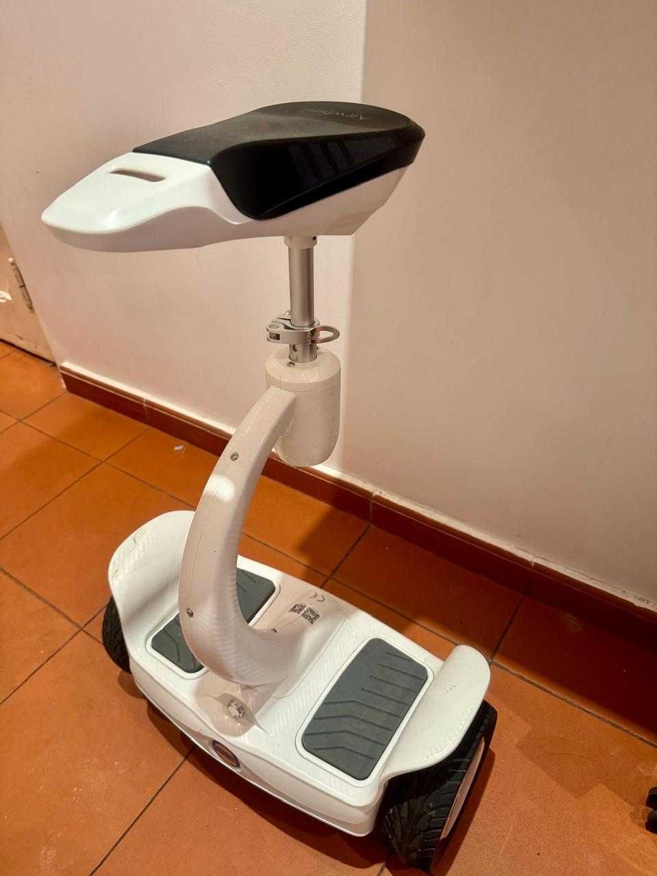 Diciclo Airwheel s8 mini - branco - estado NOVO!